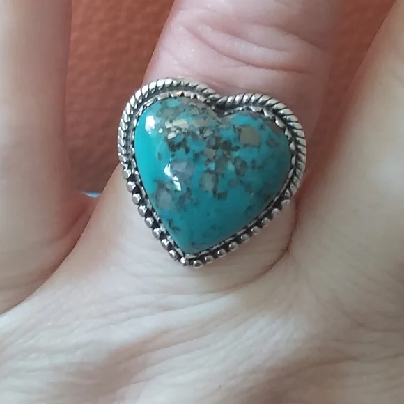 Beautiful Kingman Deep Blue Turquoise Heart Ring Sterling Silver Size 9 - Picture 5 of 7
